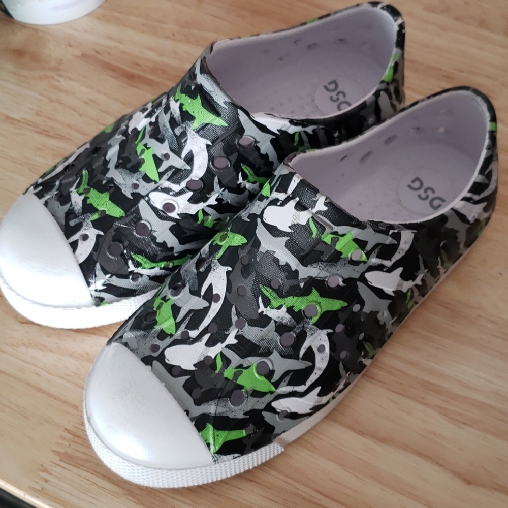 Boys DSG slip on shoes